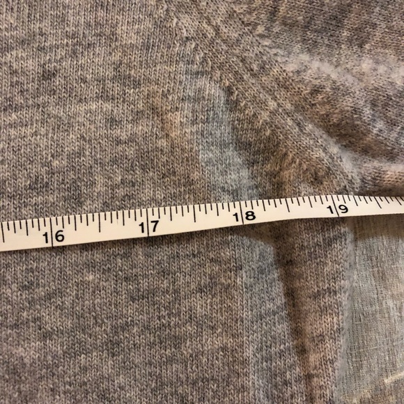 100% Wool Italian Sweater - Picture 5 of 6